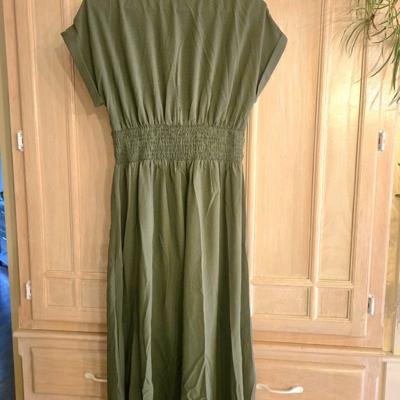 SHEIN Olive Green Midi Dress V Neck Womens Medium - Picture 4 of 6
